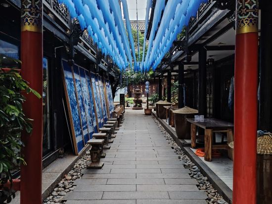 多弗度假飯店（麗江古城南門店）優惠