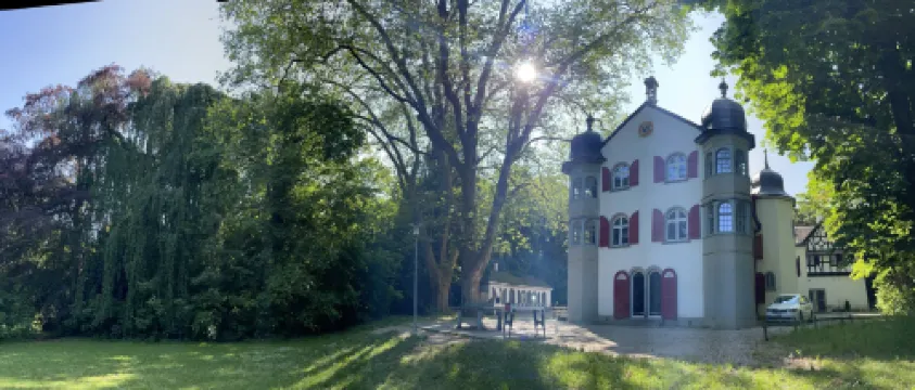 Schaffhausen Youth Hostel Рядом с отелем Photos