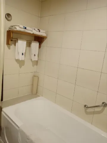 Yunti Hotel Kamar Photos