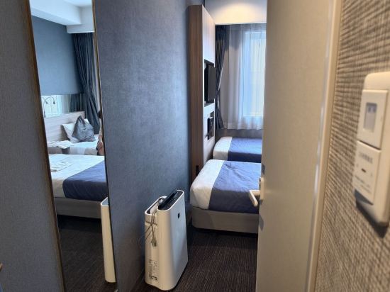 クインテッサホテル大阪心斎橋 Comic & Books クーポン