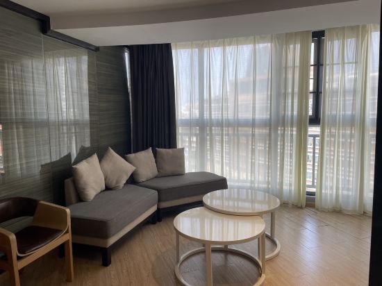 錦江都城酒店（海口五指山路日月免税廣場店）優惠