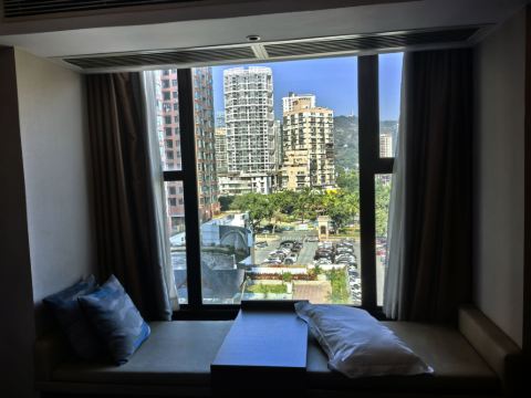 美球假日酒店（珠海拱北口岸店）優惠