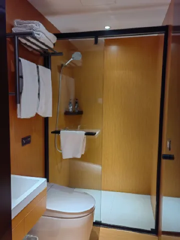 Home Inn Plus Four Seasons Hotel (Hangzhou West Lake Wulinmen Metro Station Branch) Zimmer Photos