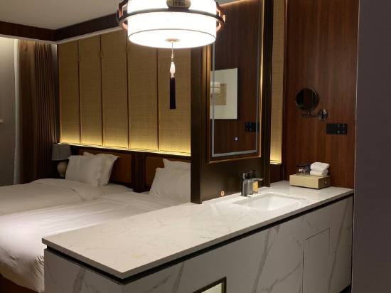 烏魯木齊頤中園飯店（紅山人民公園店）優惠