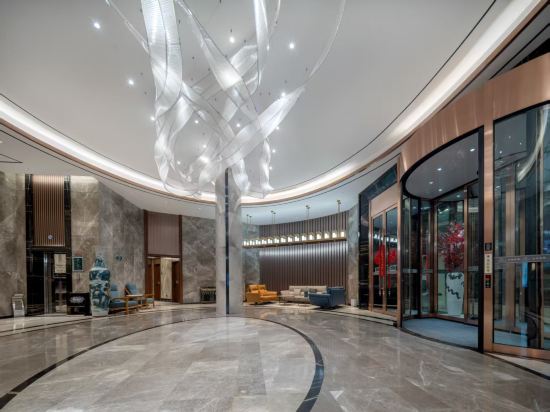 伊寧瑞陽皇冠飯店優惠