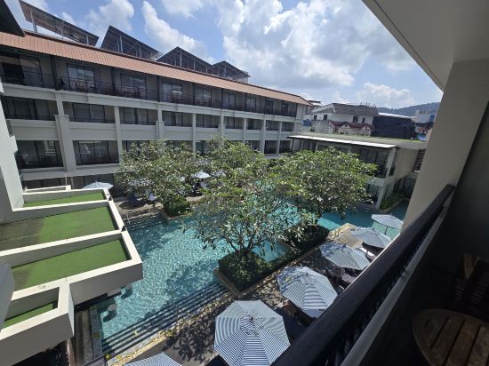 普吉島班泰希爾頓逸林飯店及度假村優惠