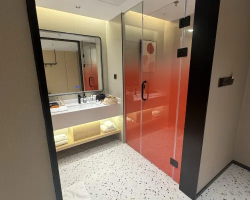 Elong ME Hotel (Zhuhai North Railway Station Changyuan Science and Technology Park) Zimmer Photos