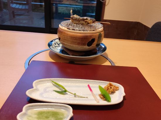 緑と渓流に抱かれた美肌温泉の宿　霧島温泉静流荘 クーポン