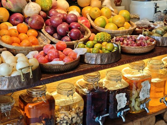 麗江石頭厝雪山度假飯店優惠