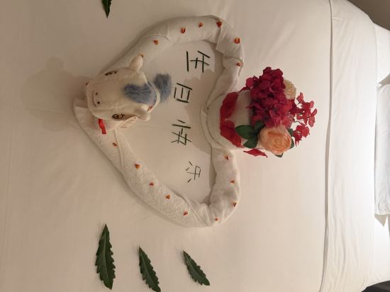 深圳深鐵皇冠假日酒店優惠