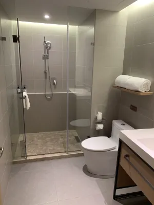 HomeinnsPlus Hotel (Shanghai Dishui Lake Port) Kamar Photos