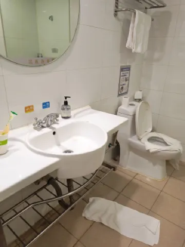 Qiantai Hotel (Nanjing Xinjiekou Wangfu Street) Kamar Photos