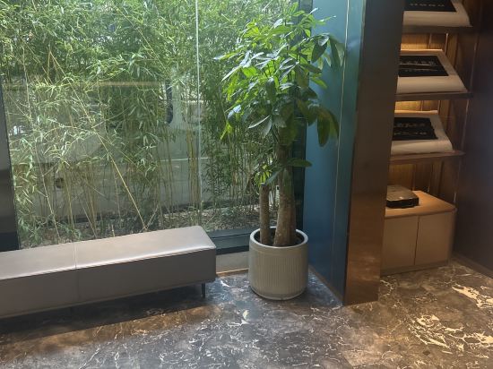 和頤至尚飯店（上海陸家嘴浦電路地鐵站店）優惠