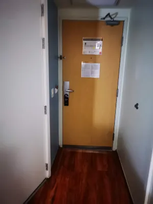 Ibis Monterrey Valle Номера Photos