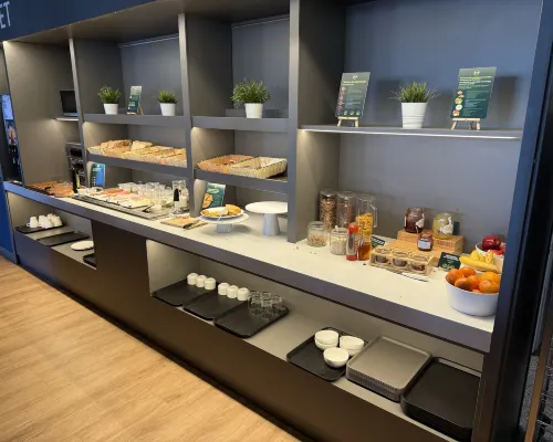 B&B Hotel Girona 2 الأماكن العامة Photos