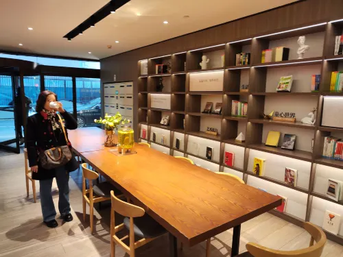 HanTing Hotel (Xi'an Bell and Drum Tower Wulukou Subway Station) Area Publik Photos