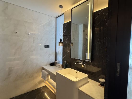 西安灃東希爾頓逸林酒店優惠