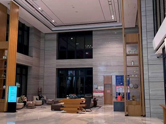 麗呈朗譽飯店（肇慶七星巖景區店）優惠