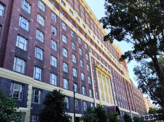 雪梨金色城堡盛橡套房飯店優惠