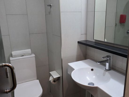 紅色星球BGC堡壘飯店優惠