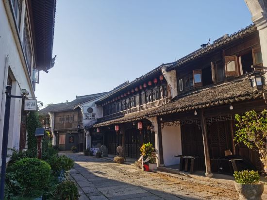 海寧皮革城南關廂亞朵飯店優惠