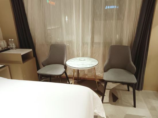 麗楓酒店（中山火炬開發區輕軌中山站店）優惠