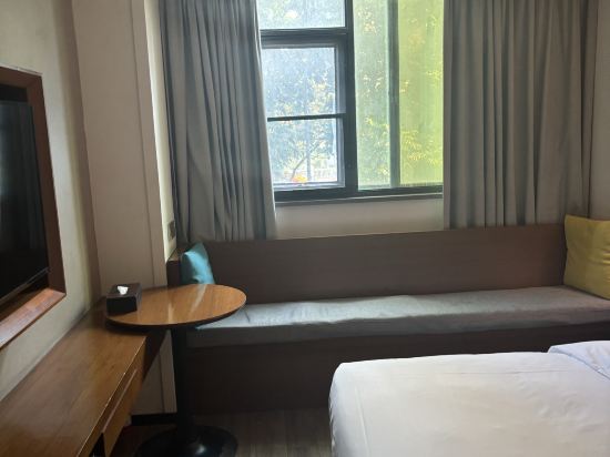 柏曼飯店（廣州東站梅花園地鐵站店）優惠