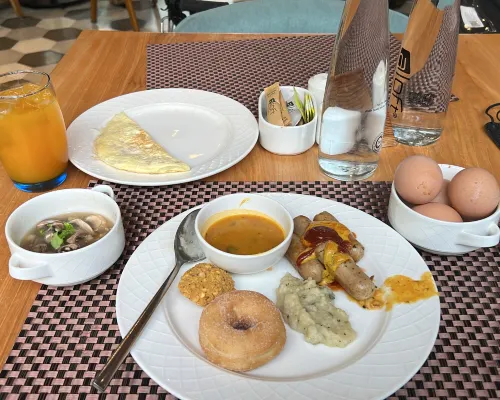 Aloft by Marriott New Delhi Aerocity Mahlzeiten Photos