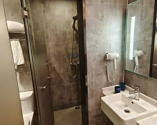 Hanting Shanghai Hongqiao Airport Qibao Subway Station Hotel Zimmer Photos