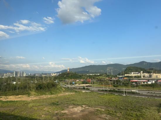 楓霖酒店（南充北站店）優惠