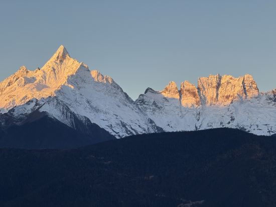 雪山醒來飯店優惠