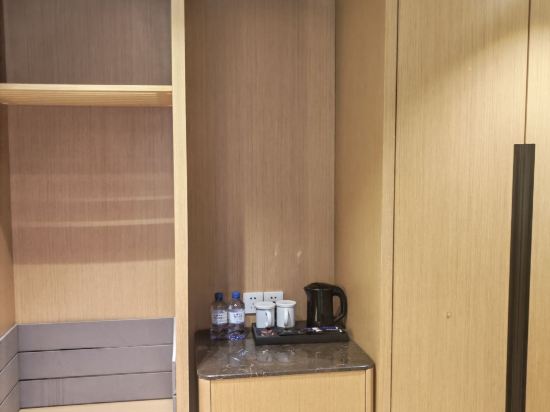 錦江都城酒店（海口五指山路日月免税廣場店）優惠