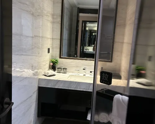 Wellton International Hotel Rooms Photos