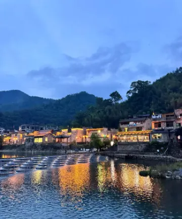 Blue Shadow Light Elegance Hotel (Taoxichuan Road) In der Nähe des Hotels Photos