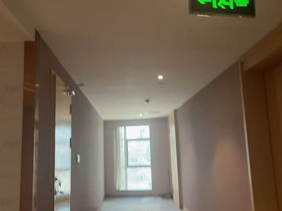 潮漫飯店（廣州新塘輕軌地鐵站荔新大道店）優惠