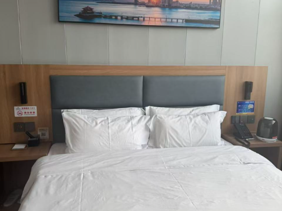 卓影電影飯店（青島膠東國際機場店）優惠