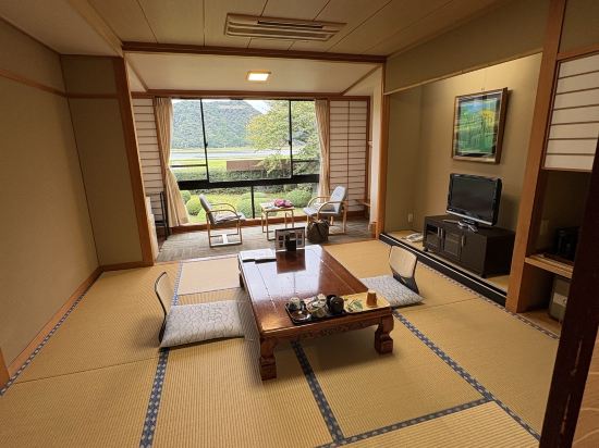 城崎温泉　あさぎり荘～露天風呂付大浴場と板長考案の料理が好評 クーポン