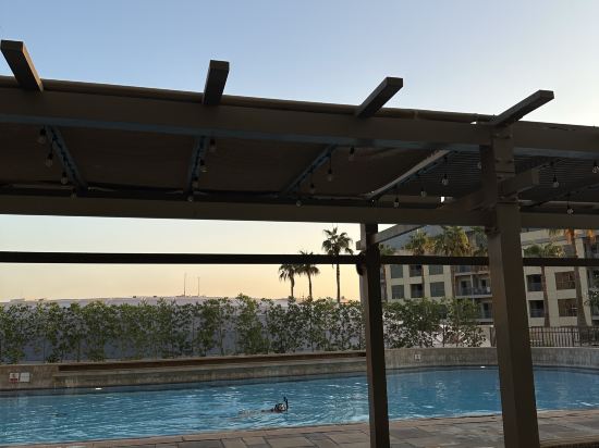 杜拜阿古來爾瑞士酒店優惠