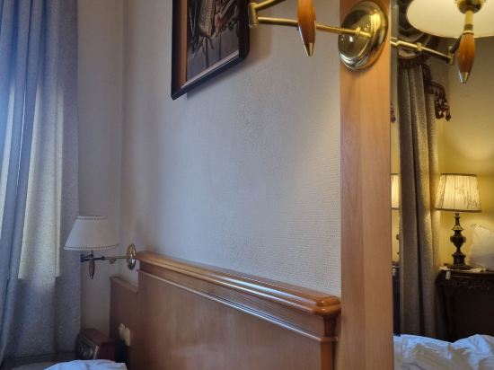 歐羅普斯基酒店優惠