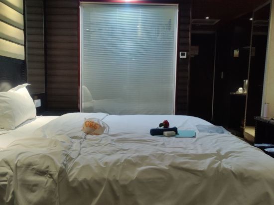 濟寧鳳凰西苑大酒店優惠