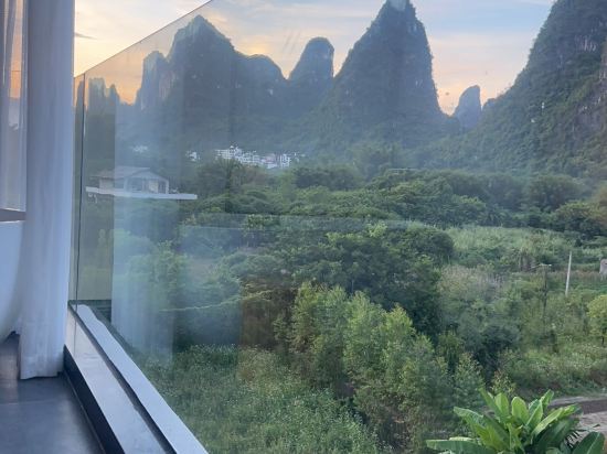 陽朔在水一方酒店優惠