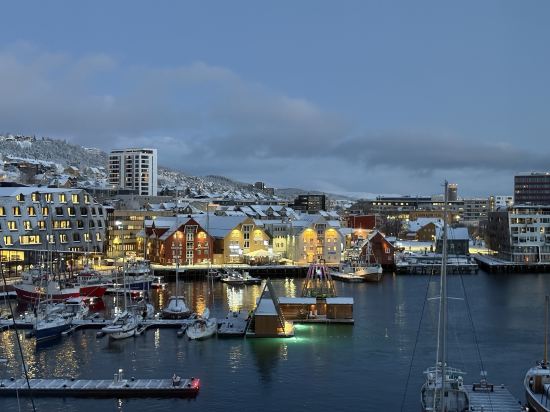 堪迪克伊薩維斯飯店優惠