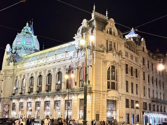 世紀古城布拉格酒店 - 美憬閣優惠