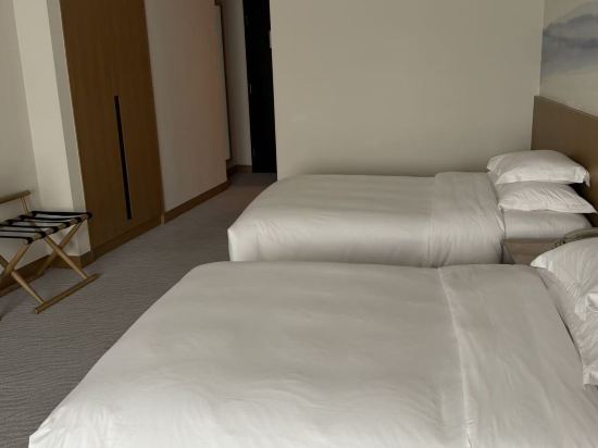 珠海粵財皇冠假日飯店優惠