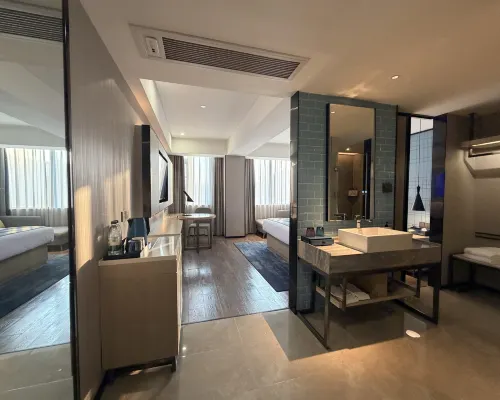 Echarm Hotel (WuZhou QinLouChen WangCheng Plaza) Photos