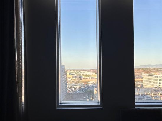 洛杉磯H酒店，希爾頓格芮精選酒店優惠