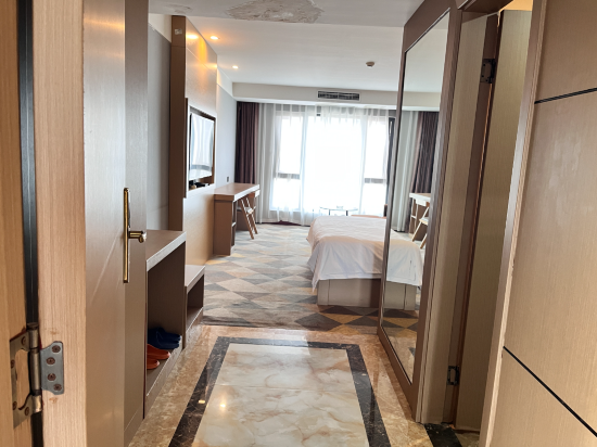 布宮酒店（重慶愛琴海店）優惠