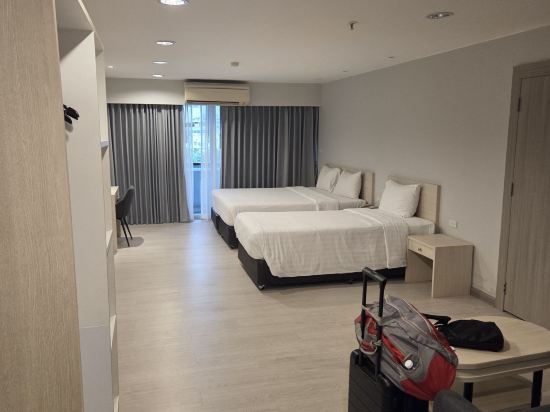 西隆富麗華酒店（原西隆尤尼可大酒店）優惠