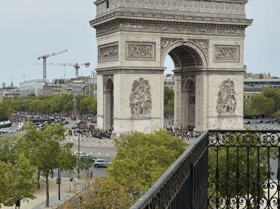 巴黎凱旋門星型廣場輝煌酒店優惠