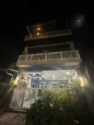 Bricks Guesthouse Ngoại thất Photos